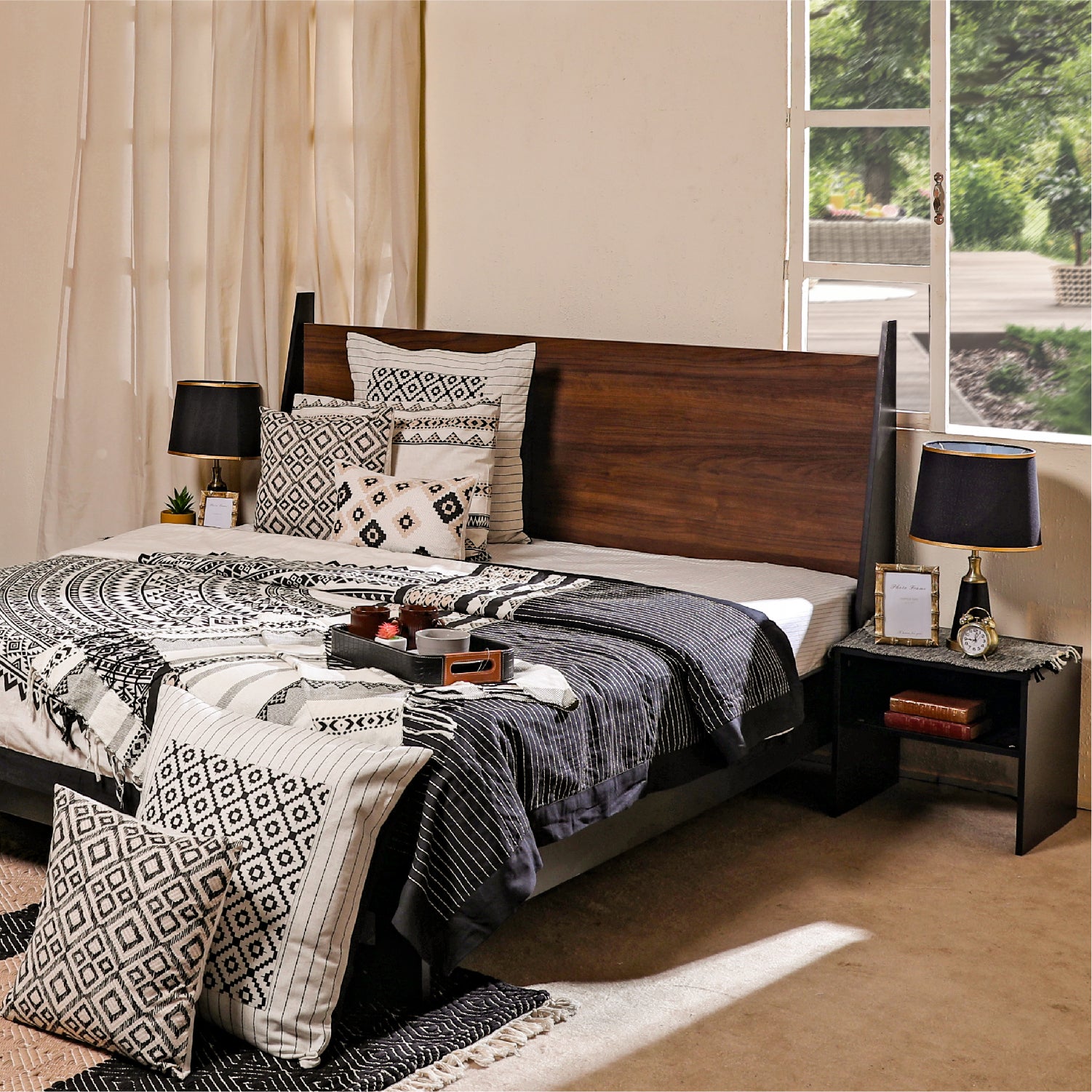 savior king size bed set