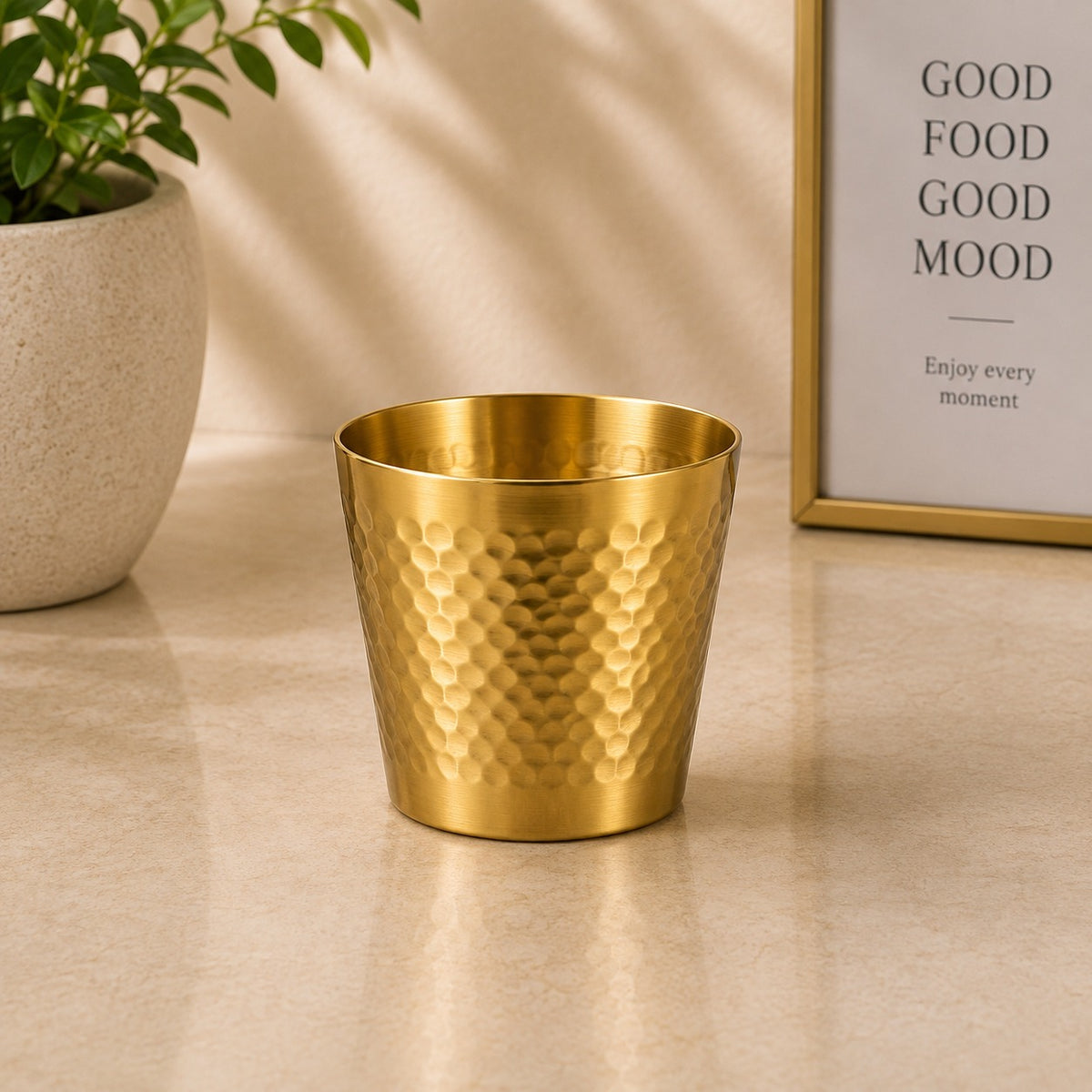 Hammered Finish Elegant Drinking Tumbler