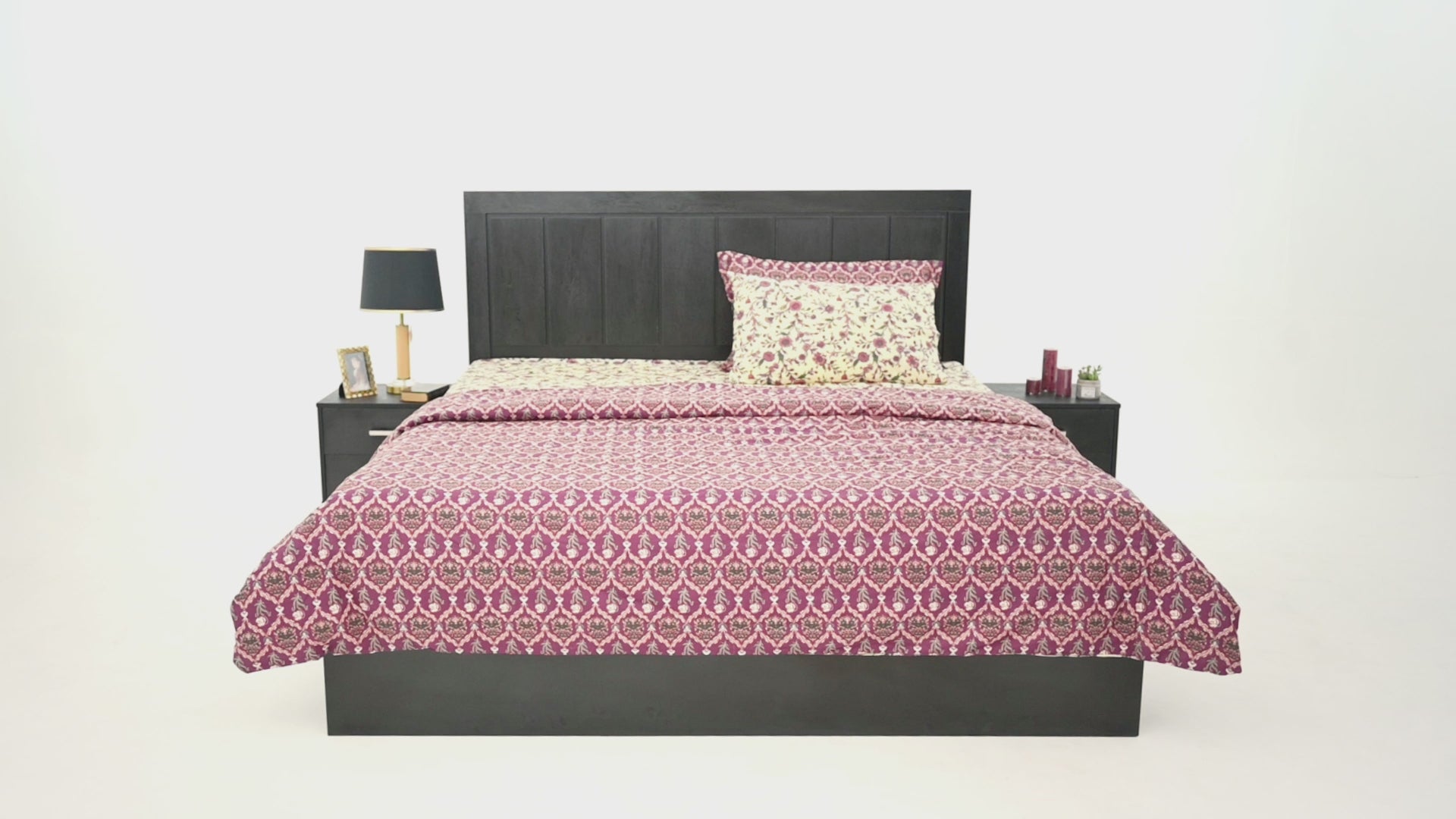 Blair King Size Bed W/2 Side Table